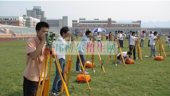 重慶建筑高級技工學校2016年報名條件、招生對象