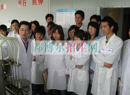 上海醫(yī)藥高等?？茖W(xué)校