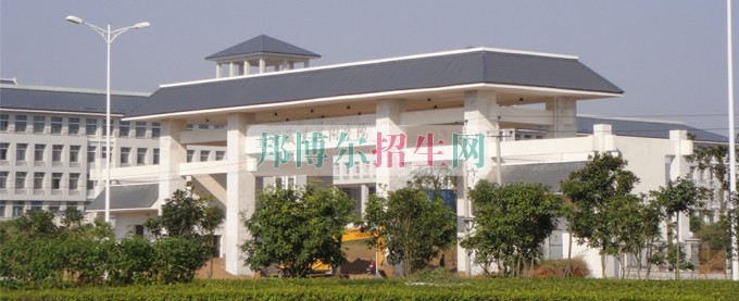 信陽(yáng)職業(yè)技術(shù)學(xué)院招生辦聯(lián)系電話(huà)