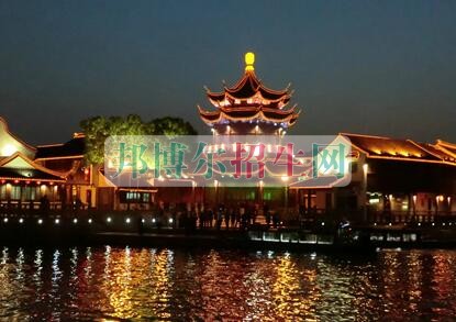 中國計量學院現代科技學院周邊環(huán)境