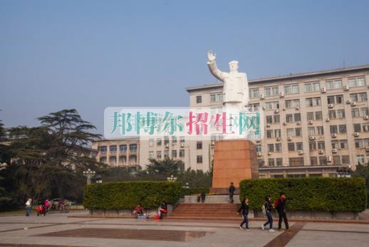 有什么計算機(jī)信息管理學(xué)校