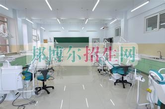 中?？谇会t(yī)學(xué)怎么考大專