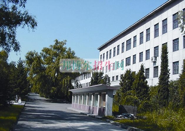 高中沒畢業(yè)可以學移動通信技術(shù)嗎