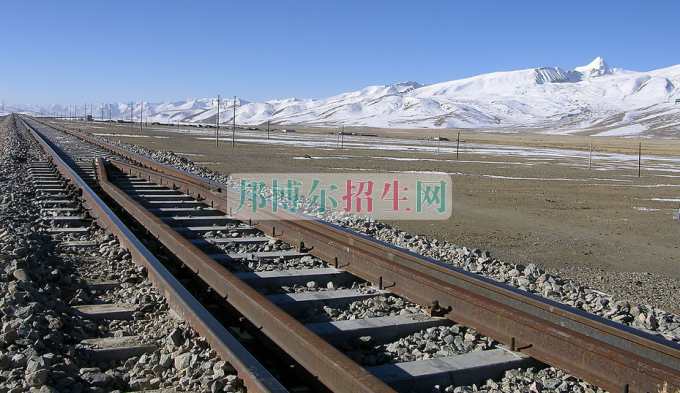 成都設(shè)有鐵道運(yùn)輸?shù)墓k大專(zhuān)學(xué)校