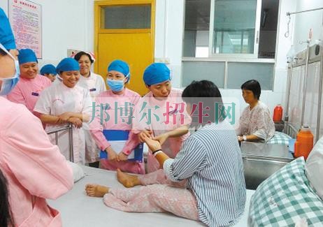 成都好一點(diǎn)的助產(chǎn)護(hù)理大專(zhuān)學(xué)校