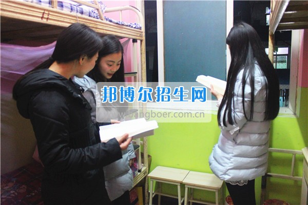 成都希望幼師學(xué)校是責(zé)任？更是一種愛！