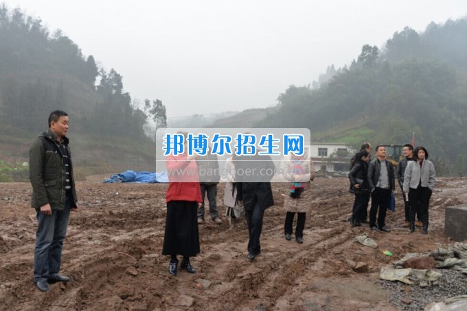 川南幼兒師范高等專科學(xué)校“走基層、送溫暖”活動(dòng)