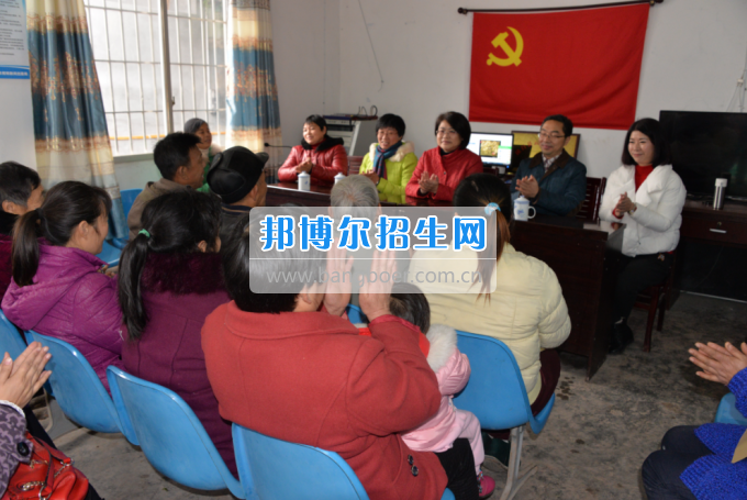 川南幼兒師范高等專科學(xué)校“走基層、送溫暖”活動(dòng)