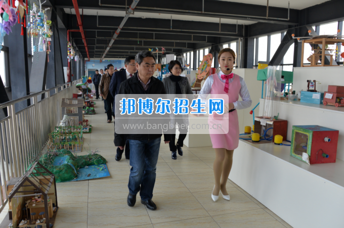 川南幼兒師范高等?？茖W(xué)校迎接隆昌縣創(chuàng)建第四屆省級文明城市測評組考評