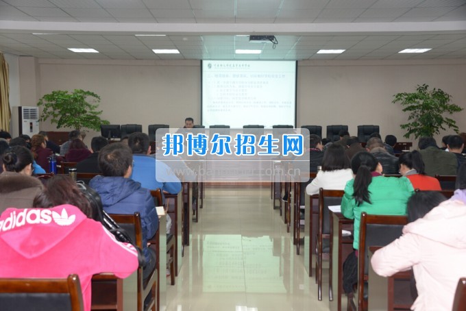 川南幼兒師范高等?？茖W(xué)校組織開展“安全與突發(fā)應(yīng)急管理能力”專題培訓(xùn)