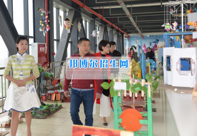 2017年西南科技大學黨委副書記張強一行到川南幼兒師范高等?？茖W?？疾? width=