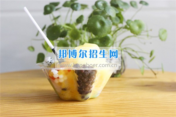 成都希望航空職業(yè)學(xué)校美味冷飲大曝光！據(jù)說，正數(shù)第三的是同學(xué)們最喜愛的冷飲！