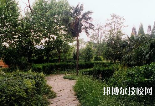 貴州林業(yè)學校2020年報名條件、招生要求、招生對象
