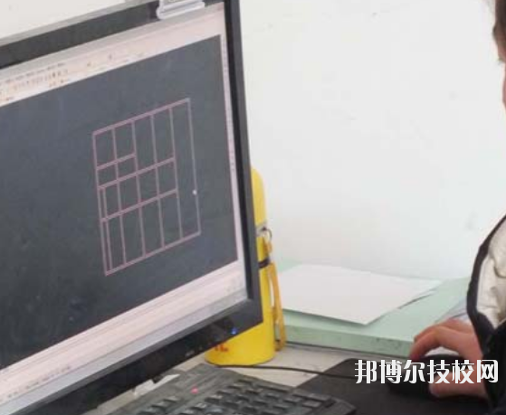 甘肅金城理工中等專(zhuān)業(yè)學(xué)校2020年學(xué)費(fèi)、收費(fèi)多少
