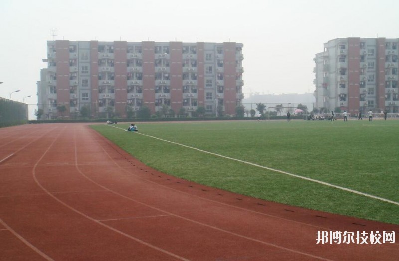 重慶龍門浩職業(yè)中學(xué)校2020年報(bào)名條件、招生要求、招生對(duì)象