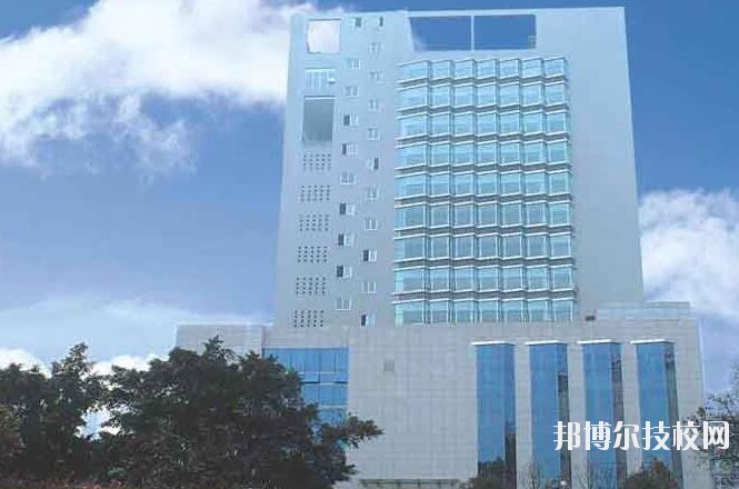 重慶五一高級技工學(xué)校2020年學(xué)費、收費多少