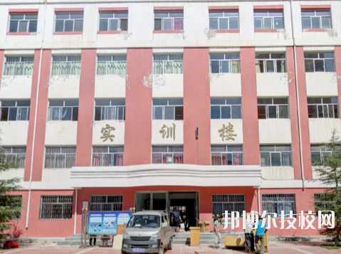 甘肅能源化工職業(yè)學(xué)院2020年報(bào)名條件、招生要求、招生對(duì)象