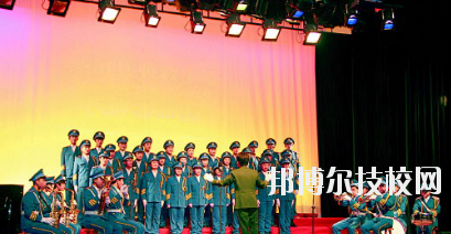 平?jīng)隼砉ぶ械葘I(yè)學校2020年報名條件、招生要求、招生對象