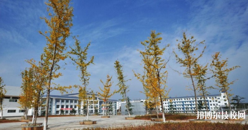 銅仁交通學校2020年學費、收費多少