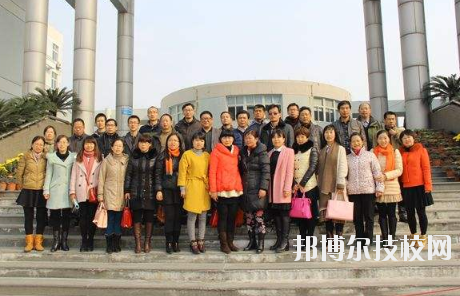 萍鄉(xiāng)湘東職業(yè)中等專業(yè)學(xué)校2020年報(bào)名條件、招生要求、招生對(duì)象 