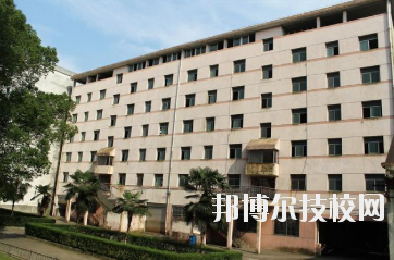 江西輕工業(yè)高級技工學(xué)校怎么樣、好不好