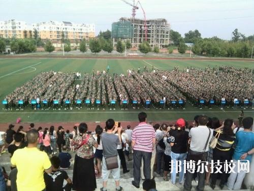成都華夏衛(wèi)校2020年報(bào)名條件、招生要求、招生對象