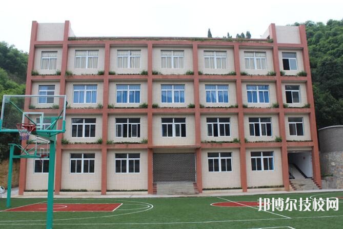 重慶涪陵信息技術(shù)學(xué)校2020年報(bào)名條件、招生要求、招生對(duì)象