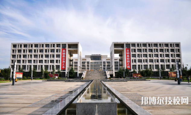 陜西商貿(mào)學(xué)院附屬中職校2020年報(bào)名條件、招生要求、招生對象 