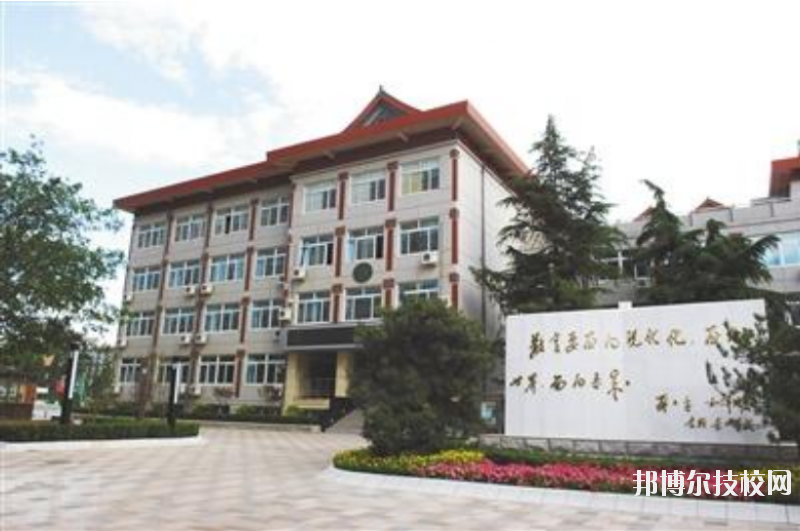 廣安市景山職業(yè)高中學校報名條件、招生要求、招生對象