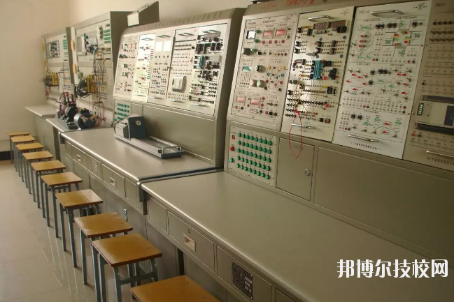 宜春工業(yè)學校2020年報名條件、招生要求、招生對象 