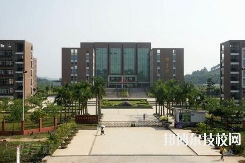 武漢南華光電職業(yè)技術(shù)學(xué)校學(xué)校怎么樣、好不好