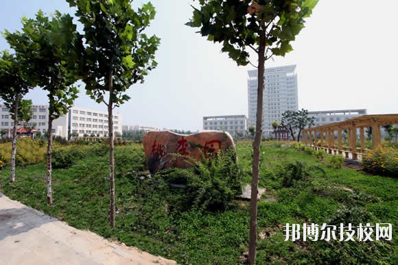 衡水科技工程學(xué)校2020年學(xué)費、收費多少