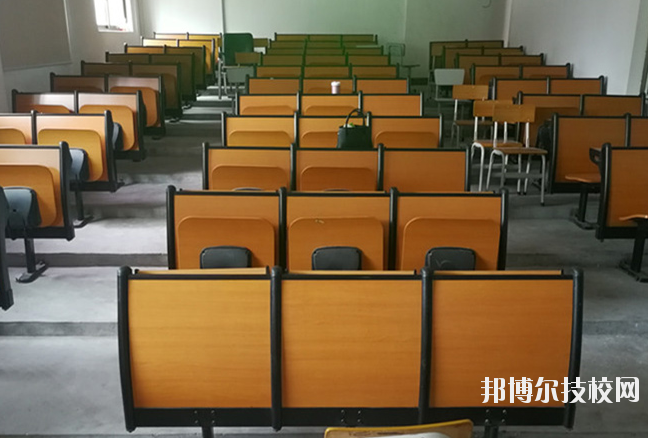 梅州梅鐵職業(yè)技術學校2020年報名條件、招生要求、招生對象