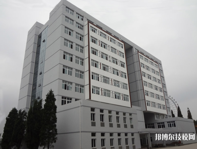 貴陽白云職業(yè)技術(shù)學(xué)校2020年報(bào)名條件、招生要求、招生對象