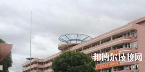 靈山第二職業(yè)技術(shù)學(xué)校2020年報(bào)名條件、招生要求、招生對象