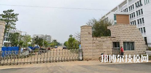 崇左職業(yè)技術(shù)學(xué)校2020年招生辦聯(lián)系電話(huà)
