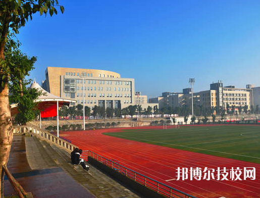 重慶渝中高級(jí)職業(yè)學(xué)校2020年報(bào)名條件、招生要求、招生對(duì)象
