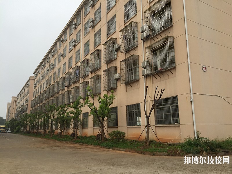 吉安信息工程學(xué)校怎么樣、好不好