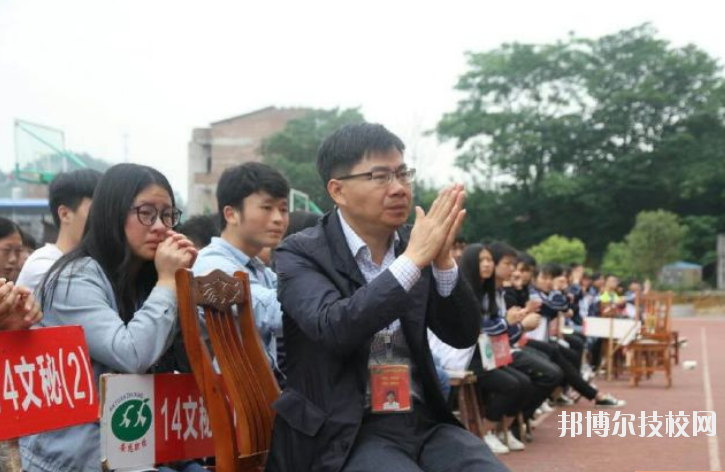 安源區(qū)職業(yè)中等專業(yè)學(xué)校怎么樣、好不好