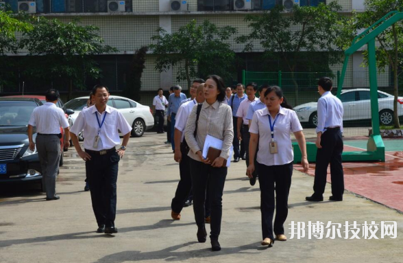 重慶渝北區(qū)竟成中學(xué)校2020年報(bào)名條件、招生要求、招生對(duì)象
