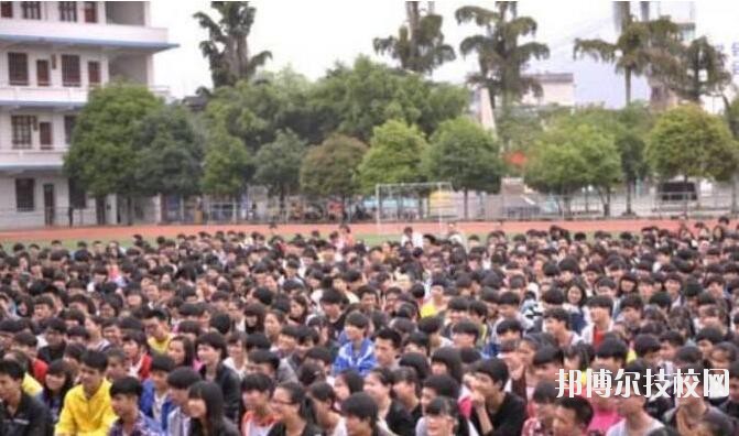 荔波職業(yè)高級中學2020年報名條件、招生要求、招生對象