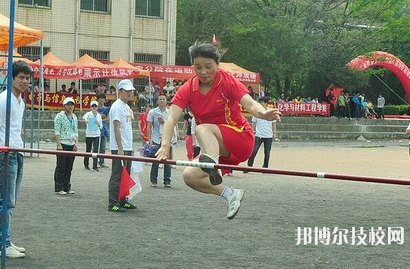 貴州化學工業(yè)學校2020年報名條件、招生要求、招生對象