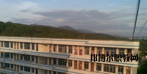 百色工程職業(yè)技術(shù)學(xué)校2020年報名條件、招生要求、招生對象