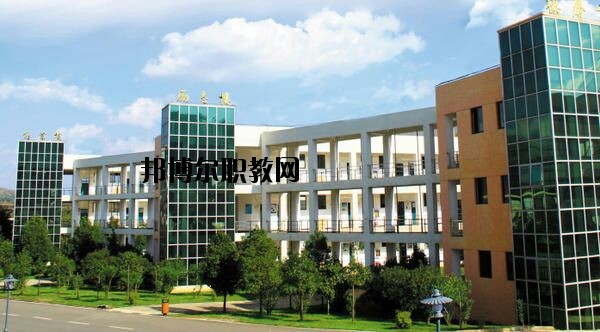 昆明機(jī)電工程學(xué)校2020年報名條件、招生要求、招生對象