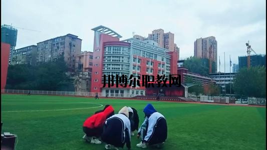 四川電子商務(wù)學(xué)校2020年招生辦聯(lián)系電話(huà)