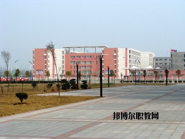 崇仁職業(yè)教育中心2020年報名條件、招生要求、招生對象 