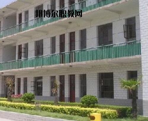 新鄉(xiāng)衛(wèi)生學(xué)校怎么樣、好不好