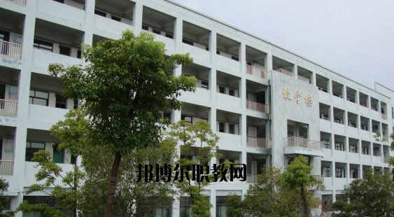 寧波興港職業(yè)高級中學(xué)2020年報(bào)名條件、招生要求、招生對象
