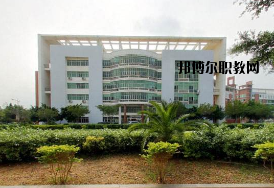 余姚姚江旅游學(xué)校怎么樣，好不好