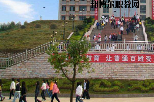 廣西質(zhì)量技術(shù)工程學(xué)校2020年報(bào)名條件、招生要求、招生對(duì)象